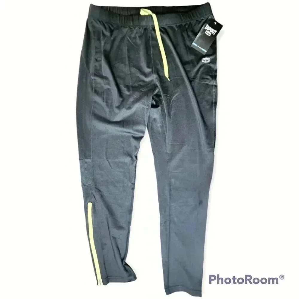 NWT deadstock 2016 Tapout workout pants black. XL